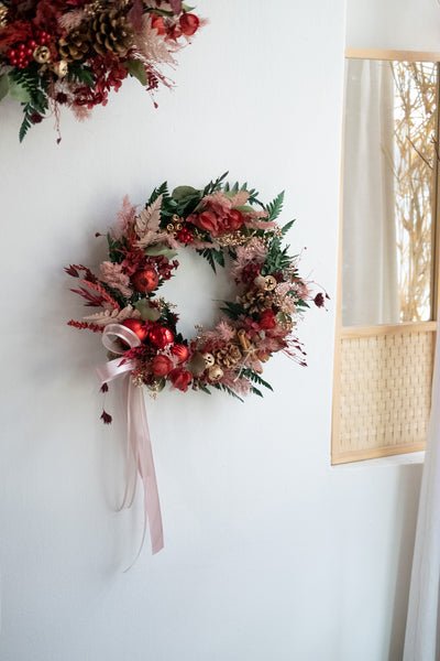 Holly Christmas Wreath — Small