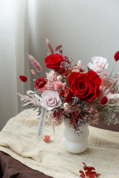 A Little Love Note | Petite Vase