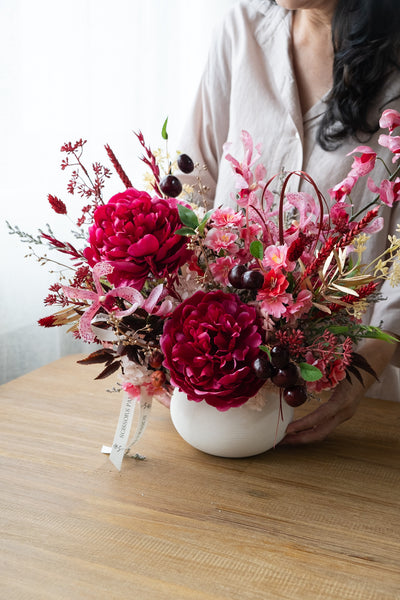 Blooming Blessings Vase 红樱纳福