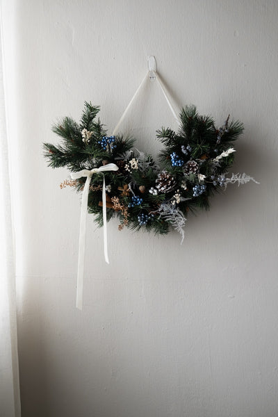 Snowglint- Christmas Swag