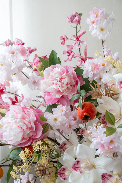 Spring Radiance Vase - 福耀新春