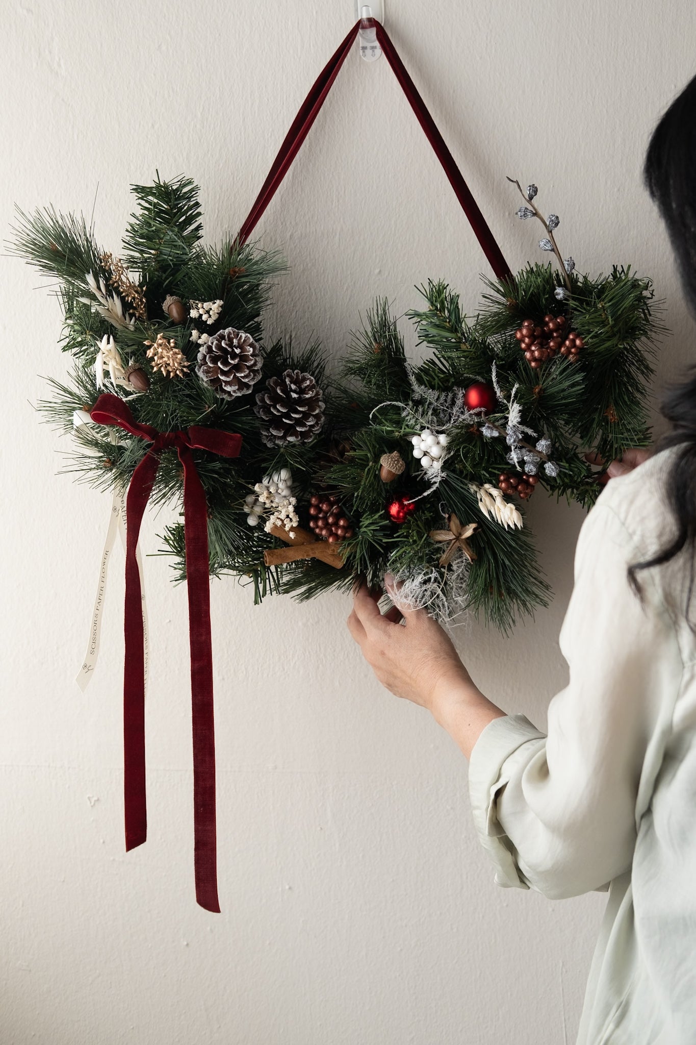 Velvet Noel - Christmas Swag