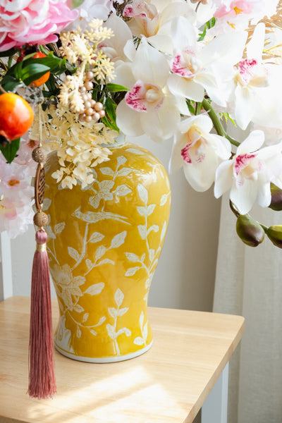 Spring Radiance Vase - 福耀新春