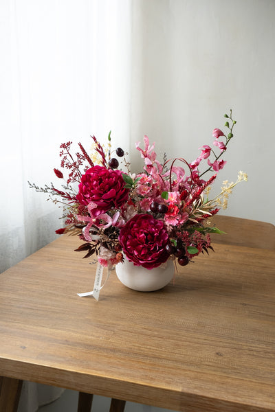 Blooming Blessings Vase 红樱纳福