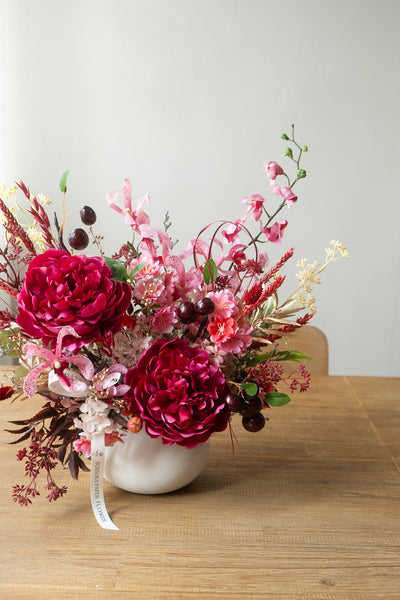 Blooming Blessings Vase 红樱纳福